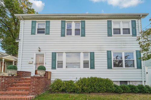 106 Lincoln Ave E, West Harrison, NY, 10604-2135 | Card Image