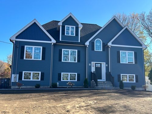 15 Forest St, Wilmington, MA, 01887-2858 | Card Image