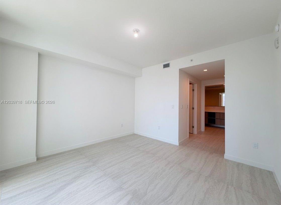 Residential Lease in Miami 5