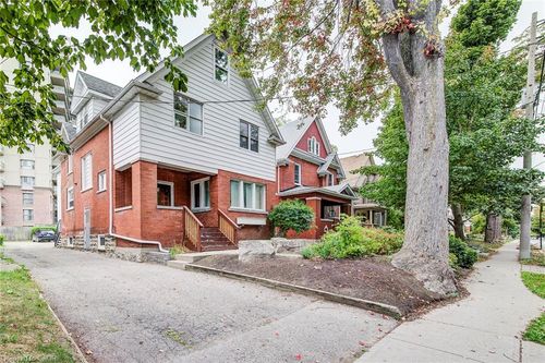 19 Schneider Ave, Kitchener, ON, N2G1K7 | Card Image