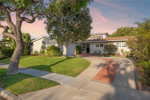 1812 Highland Dr, Newport Beach, CA, 92660-4401 | Card Image