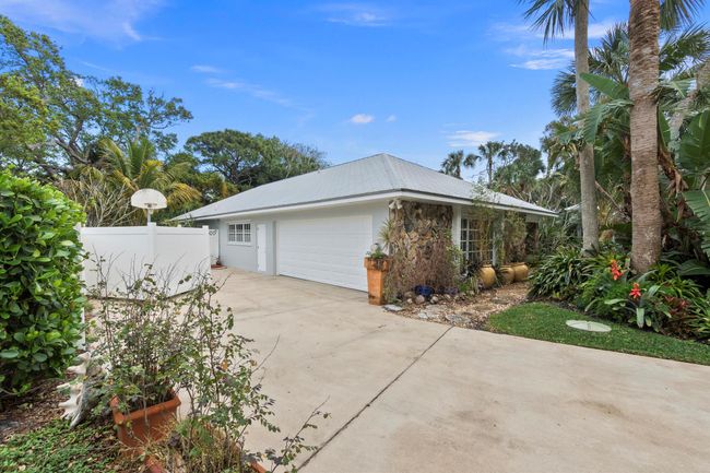20 Banyan Rd, House other with 4 bedrooms, 3 bathrooms and null parking in Sewalls Point FL | Image 59