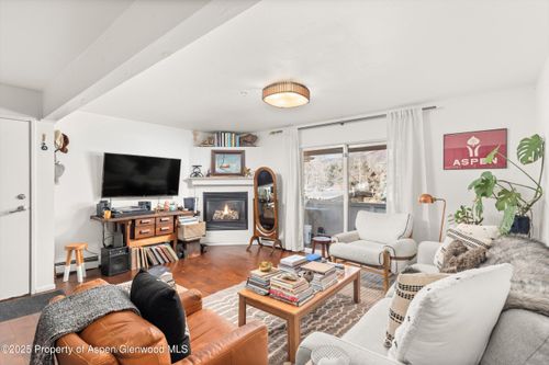 308-326 Midland Ave, Aspen, CO, 81611-2457 | Card Image