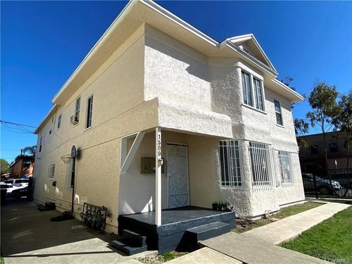 2-1500 Magnolia Ave, Long Beach, CA, 90802 | Card Image