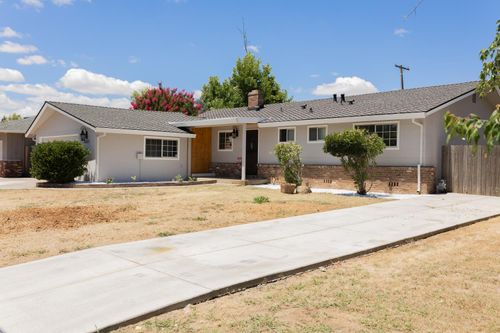 4537 Engle Rd, Sacramento, CA, 95821-3307 | Card Image
