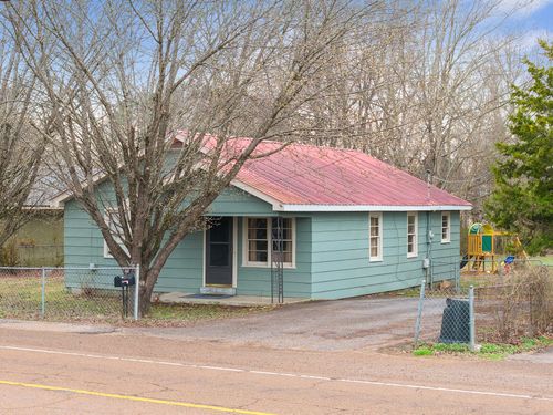 750 Tennessee Ave S, Parsons, TN, 38363-4607 | Card Image