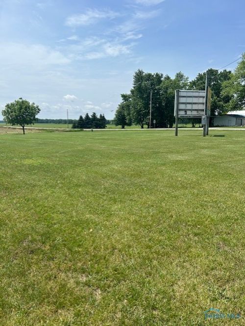 13999 County Road Ac, Wauseon, OH, 43567-9412 | Card Image