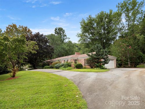 24 Ballantree Dr, Asheville, NC, 28803-2020 | Card Image