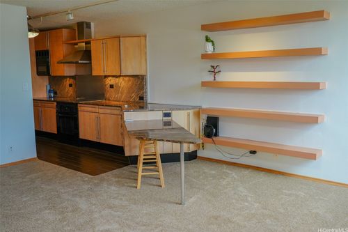 apt-805-2092 Kuhio Ave, Honolulu, HI, 96815-2148 | Card Image