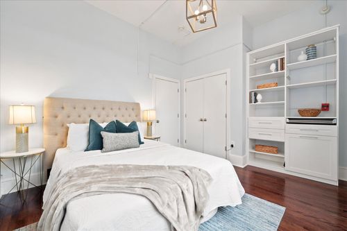 2r-238 S 13th St, PHILADELPHIA, PA, 19107-5626 | Card Image