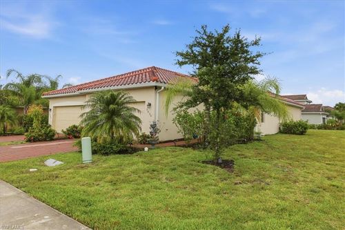 2636 Vine Ave, Naples, FL, 34120-5667 | Card Image