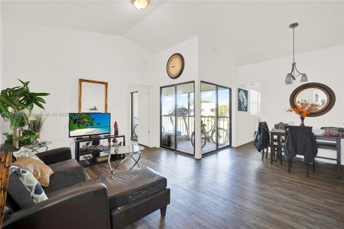 960i-960 N Franklin Ave, Homestead, FL, 33034-7608 | Card Image