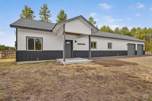 29 Grand Fir, Donnelly, ID, 83615-4710 | Card Image