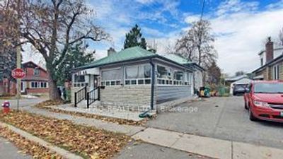 22 Jessie St, House other with 3 bedrooms, 3 bathrooms and 2 parking in Brampton ON | Image 1