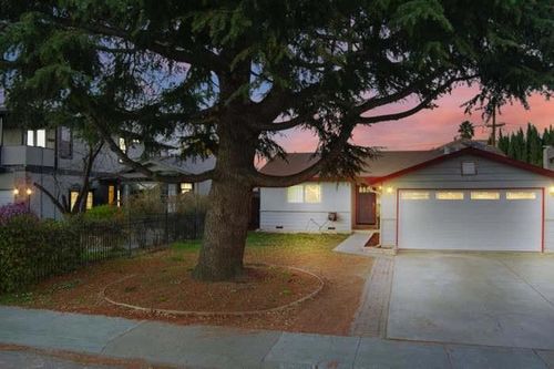 5733 Harder St, San Jose, CA, 95129-3118 | Card Image