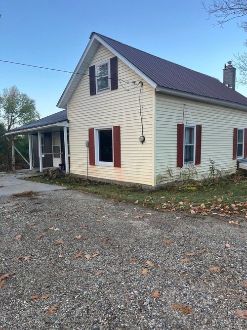 19295 195th Ave, Big Rapids, MI, 49307-9351 | Card Image