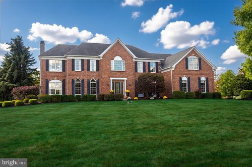 2036 Silverwood Dr, Newtown, PA, 18940-9401 | Card Image