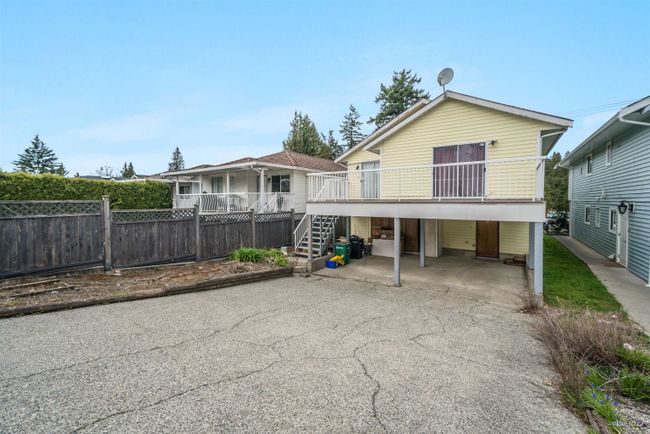 8384 16 Th Avenue, House other with 5 bedrooms, 3 bathrooms and 4 parking in Burnaby BC | Image 30