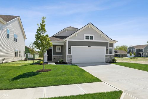 2338 Marjorie Way, Shelbyville, IN, 46176-7071 | Card Image