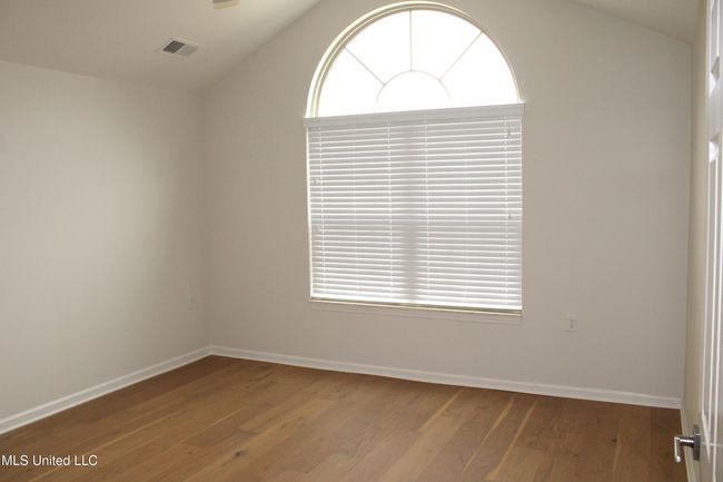 Primary Bedroom | Image 12