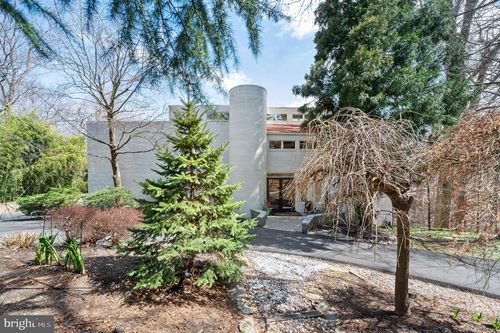 1351 Bobarn Dr, PENN VALLEY, PA, 19072-1135 | Card Image