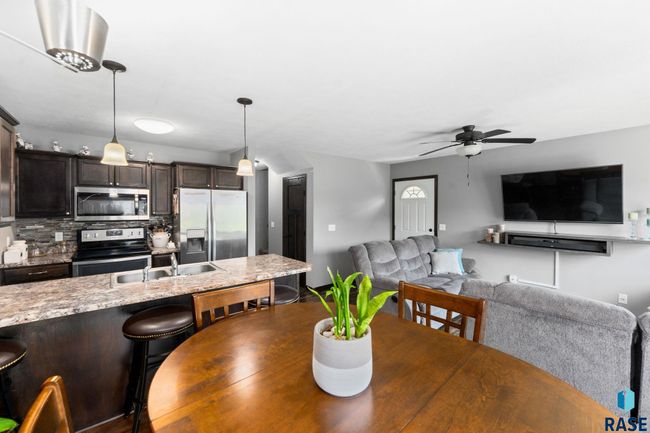 9521 W Gert St, Townhouse with 3 bedrooms, 3 bathrooms and null parking in Sioux Falls SD | Image 19
