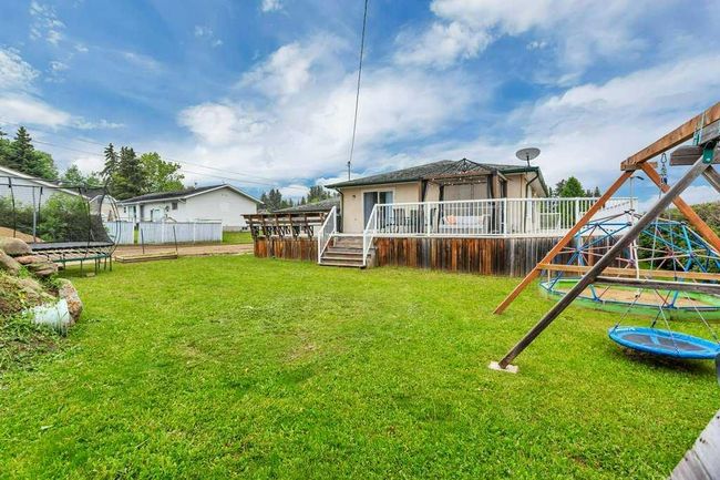 5620 50 Street, House other with 4 bedrooms, 2 bathrooms and 4 parking in Rimbey AB | Image 42