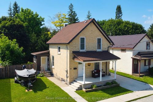 445 11th St, Hanover, ON, N4N1S8 | Card Image