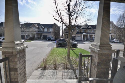94 Alexie Way, Woodbridge, ON, L4H3V3 | Card Image