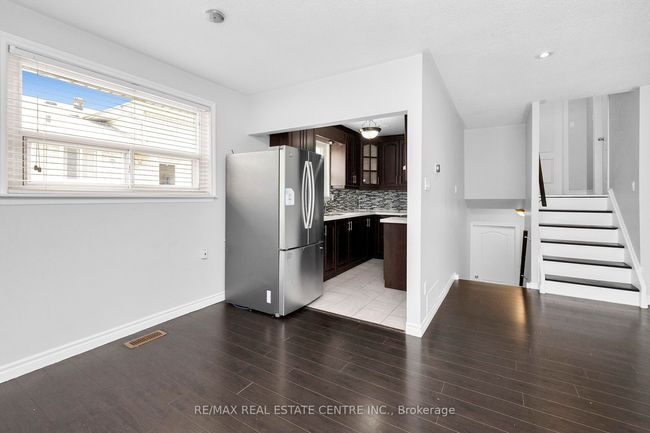 69 Newstead Cres, House attached with 4 bedrooms, 2 bathrooms and 3 parking in Brampton ON | Image 10