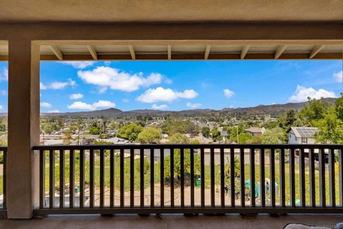 1622 Vista Del Valle Blvd, El Cajon, CA, 92019-3426 | Card Image