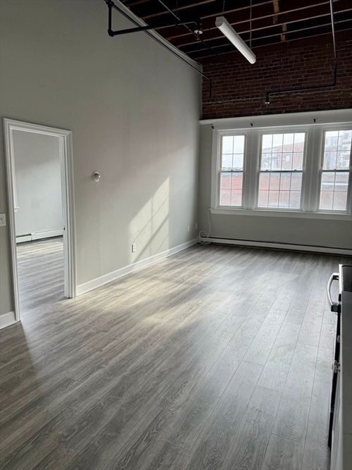 apt-33-15 N Main St, Attleboro, MA, 02703-2235 | Card Image