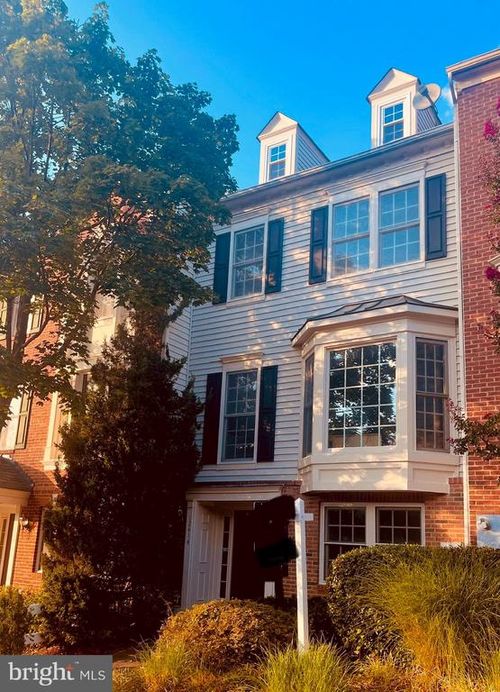 12414 Cedar Lakes Dr, FAIRFAX, VA, 22033-4265 | Card Image