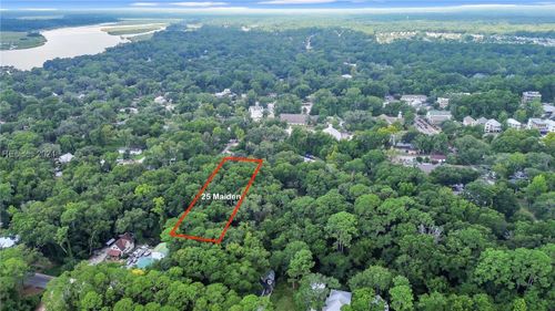 25 Maiden Ln, Bluffton, SC, 29910-7074 | Card Image