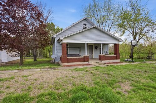325 W State St, Westfield, IL, 62474-1050 | Card Image