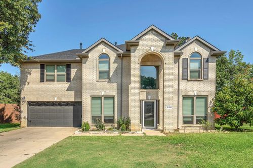 2100 Acorn Bnd, Denton, TX, 76210-3853 | Card Image