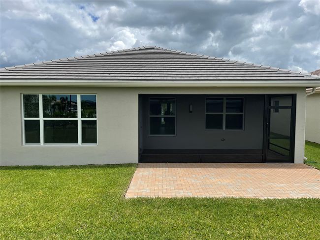 15673 Sw Egret Coast Dr, House other with 3 bedrooms, 2 bathrooms and null parking in Port St Lucie FL | Image 14