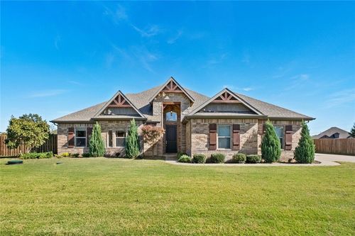 811 Valley Ln, Springdale, AR, 72762-5279 | Card Image