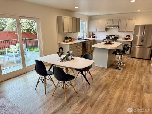 12930 Se 258th St, Kent, WA, 98030-7910 | Card Image