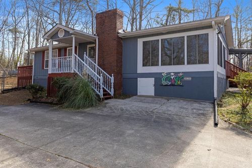 6449 Paradise Point Rd, flowery branch, GA, 30542-3142 | Card Image