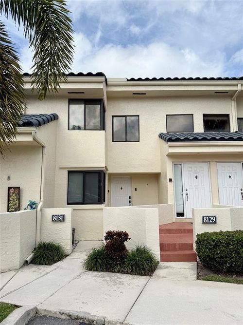 8131-8131 Nw 17th Mnr, Plantation, FL, 33322-5463 | Card Image