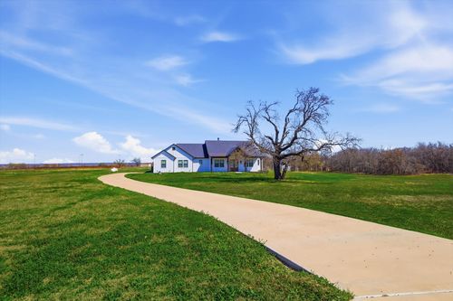 420 Zonaverde Ct, Poolville, TX, 76487-1561 | Card Image