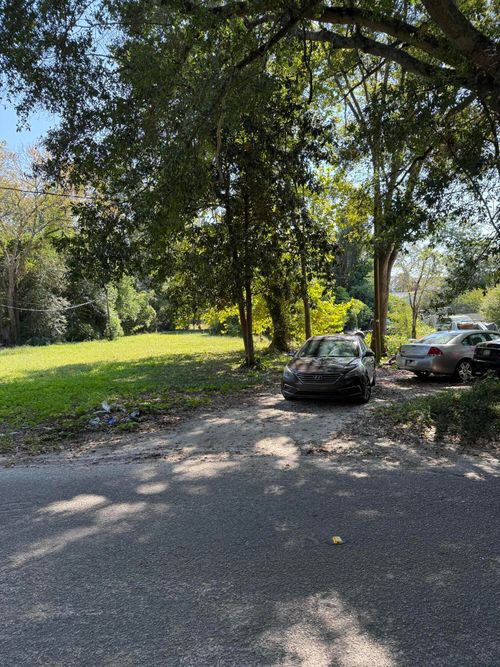 214 Sears St, Saint George, SC, 29477-2460 | Card Image