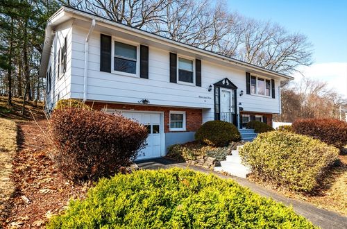 3 Anne Dr, Peabody, MA, 01960-3506 | Card Image