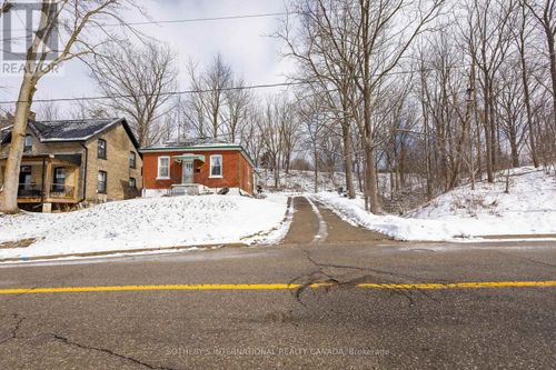 111 Broadway Street W, Brant (Paris), ON, N3L2Z4 | Card Image