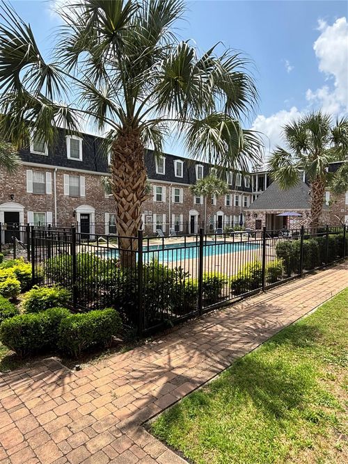 apt-206-357 N Post Oak Ln, Houston, TX, 77024-5939 | Card Image