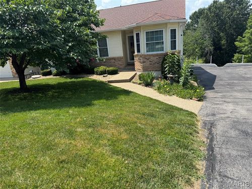 109 Wenona Dr, Washington, MO, 63090-5523 | Card Image