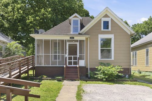 822 W Scott St, Springfield, MO, 65802-4007 | Card Image