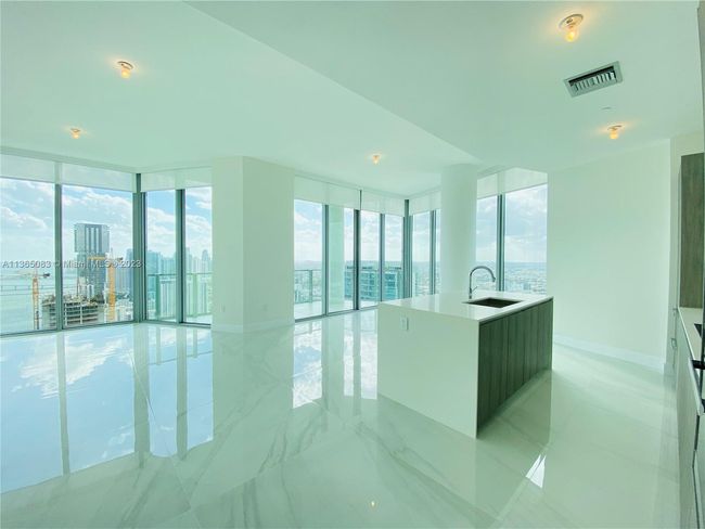 PH-4508 - 2900 Ne 7 Th Ave, Condo with 3 bedrooms, 3 bathrooms and null parking in Miami FL | Image 7
