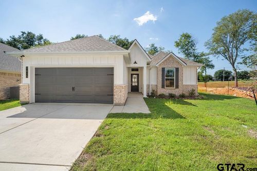 7015 Cottage Sq, Tyler, TX, 75703-1423 | Card Image